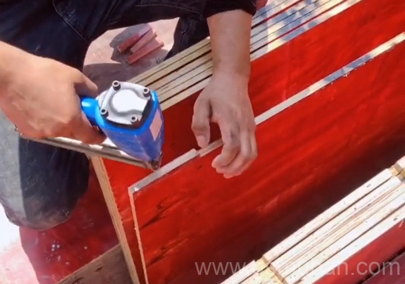 紅模板廠有哪些?各類建筑紅模板材質比較