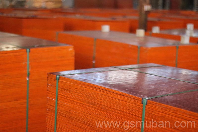 工地使用建筑模板的混凝土表面臟污怎么解決？