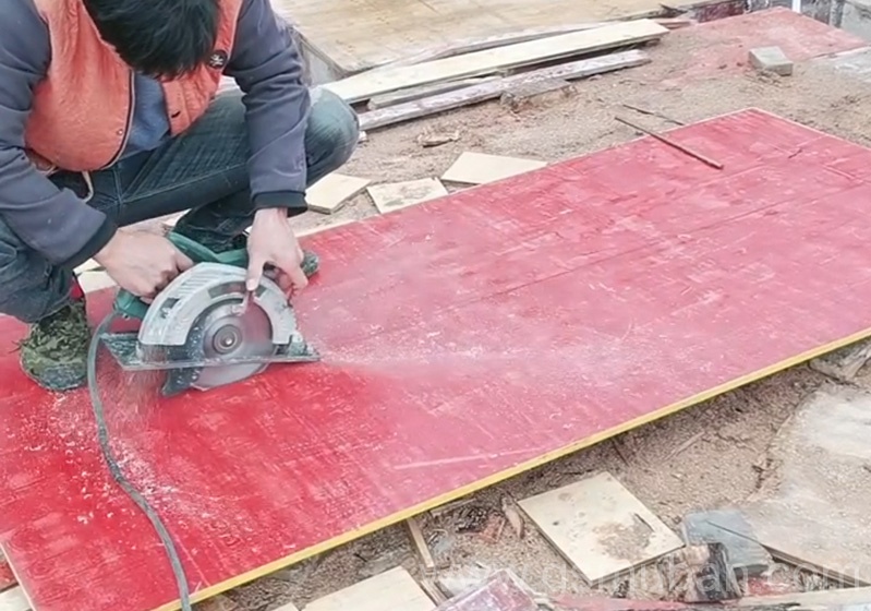 賠本賺吆喝，建筑模板行業這是怎么了